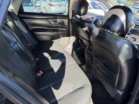 Used 2016 Nissan Altima 2.5 SL FWD image 12
