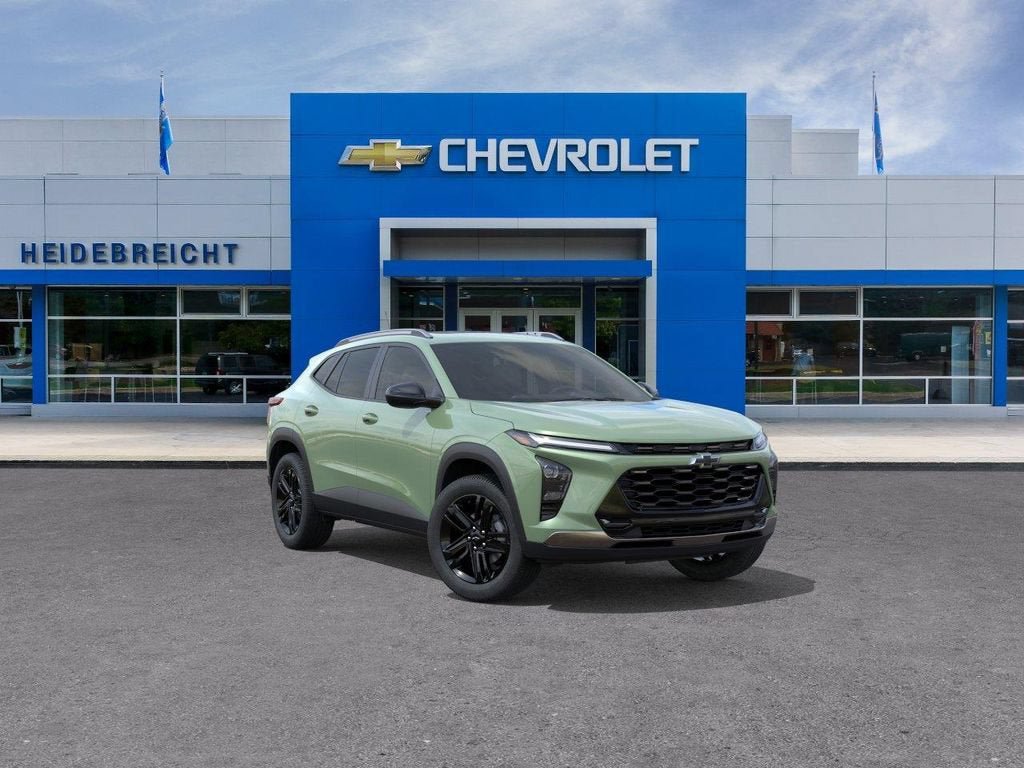 New 2026 Chevrolet Trax ACTIV w/ Sunroof Package FWD image 1