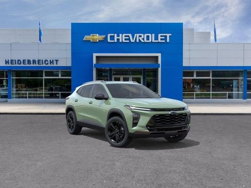 New 2026 Chevrolet Trax ACTIV w/ Sunroof Package FWD image 1