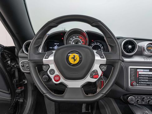Certified 2016 Ferrari California T RWD image 28
