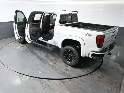 New 2026 GMC Sierra 1500 AT4 w/ Technology Package AWD/4WD image 60