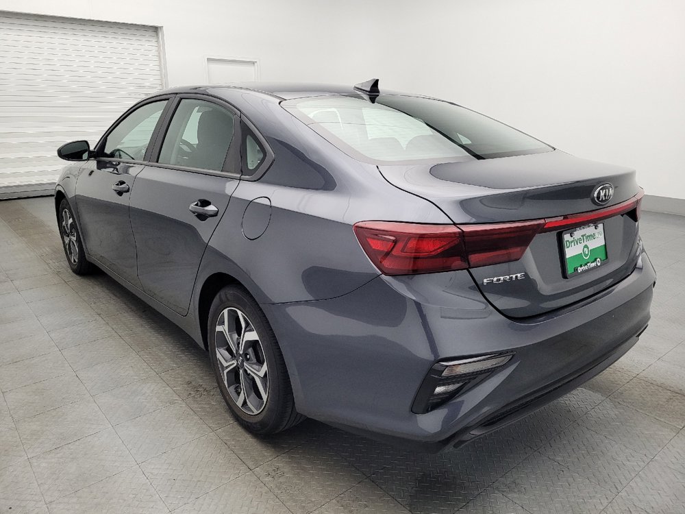 Used 2020 Kia Forte LXS FWD image 5