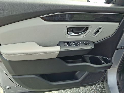 Used 2023 Honda Pilot Elite image 13