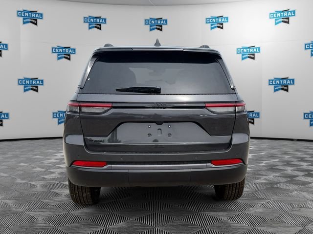 New 2026 Jeep Grand Cherokee Altitude AWD/4WD image 4