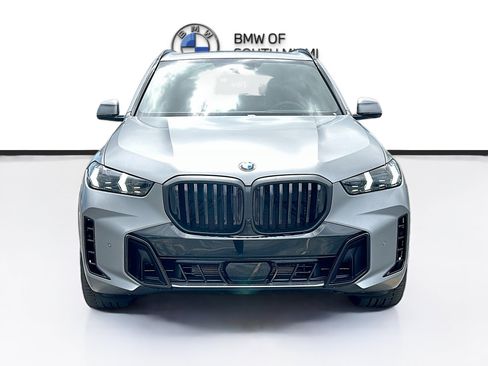 Used 2026 BMW X5 sDrive40i w/ Executive Package RWD image 2