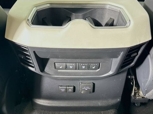 Used 2023 Toyota Tundra Capstone AWD/4WD image 25