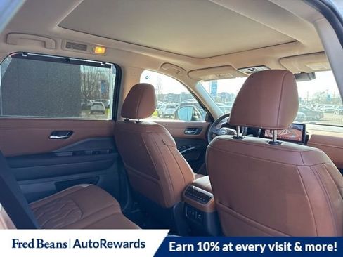 New 2026 Nissan Pathfinder Platinum w/ Accent Package AWD/4WD image 11