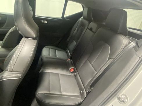 Certified 2025 Volvo XC40 B5 Plus image 14