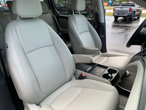Used 2025 Honda Odyssey EX-L image 24