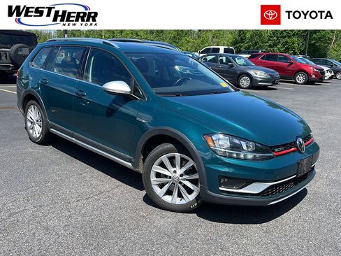 Used 2018 Volkswagen Golf Alltrack AWD/4WD image 1