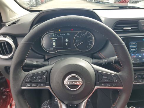 New 2025 Nissan Versa SR w/ Trunk Package image 22