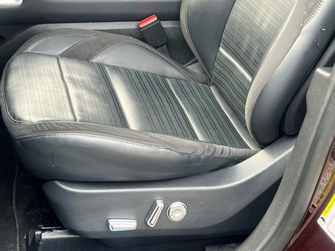 Used 2024 Lincoln Nautilus Reserve w/ Equipment Group 202A image 29