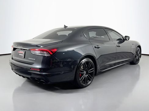 Used 2023 Maserati Quattroporte Modena Q4 image 6