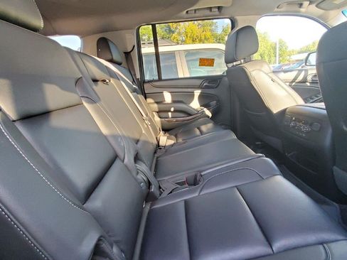 Used 2018 Chevrolet Suburban LT AWD/4WD image 6