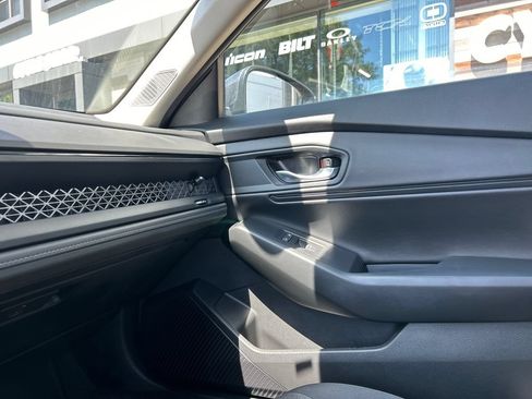 Used 2024 Honda Accord EX image 21