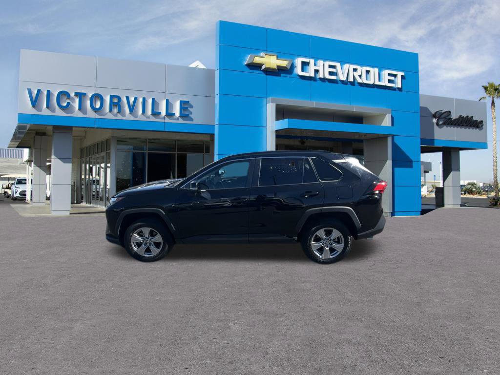 Used 2025 Toyota RAV4 XLE FWD image 8