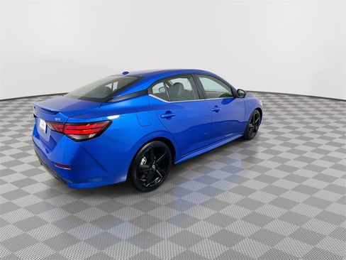 Certified 2022 Nissan Sentra SR w/ SR Premium Package image 8