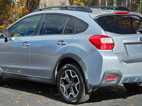 Used 2015 Subaru Crosstrek 2.0i Limited image 3