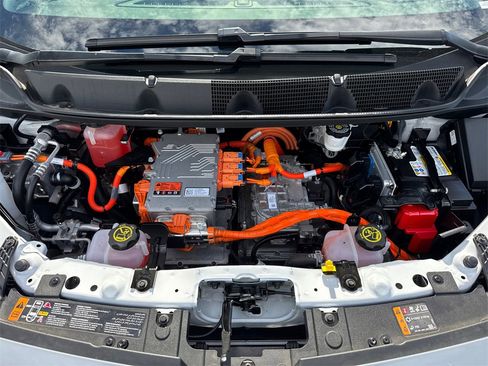 Used 2023 Chevrolet Bolt LT image 9