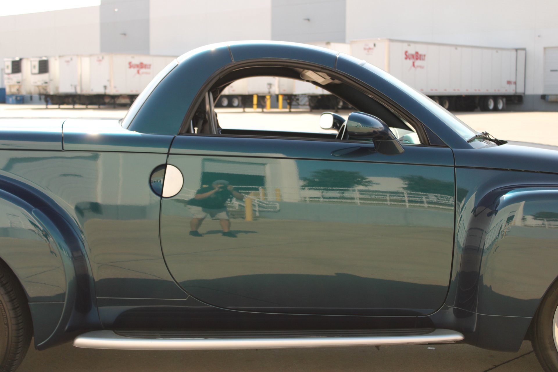 Used 2005 Chevrolet SSR w/ Preferred Equipment Group RWD image 33