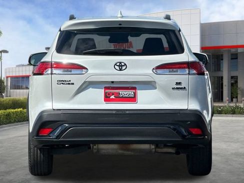 Used 2023 Toyota Corolla Cross AWD Hybrid image 5