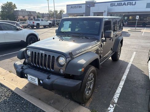 Used 2017 Jeep Wrangler Unlimited Rubicon w/ Connectivity Group AWD/4WD image 54