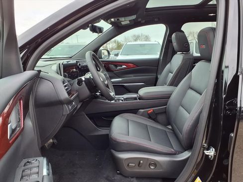 New 2026 Chevrolet Traverse Z71 w/ Driver Confidence Package image 13