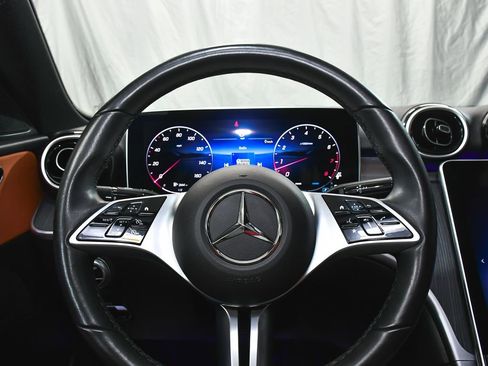 Used 2025 Mercedes-Benz C 300 4MATIC Sedan image 35