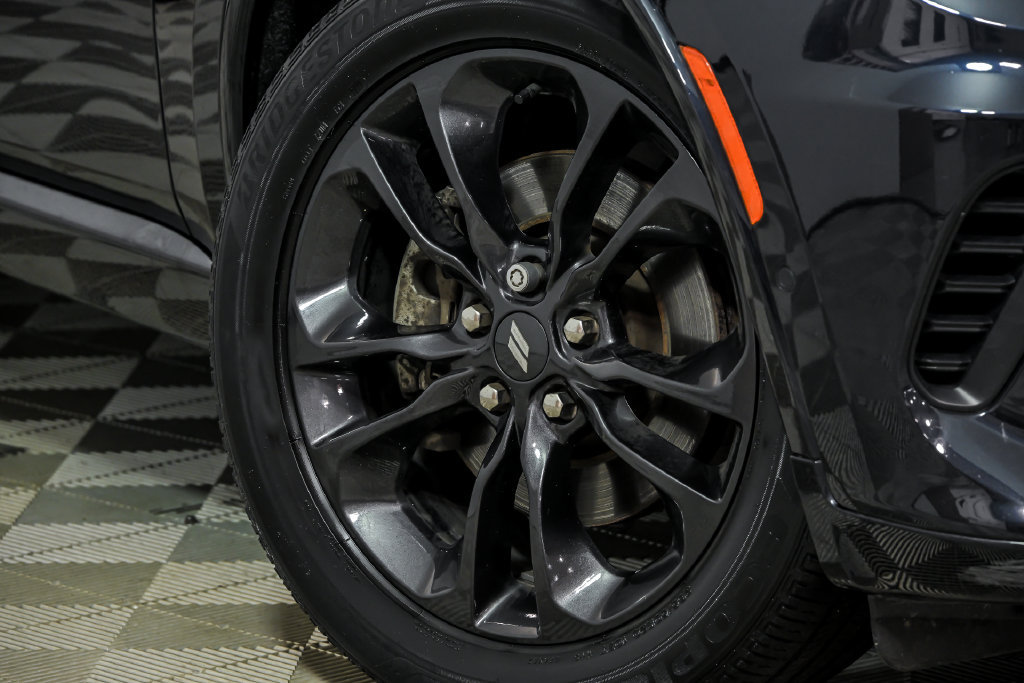 Used 2023 Dodge Durango R/T w/ Blacktop Package AWD/4WD image 3