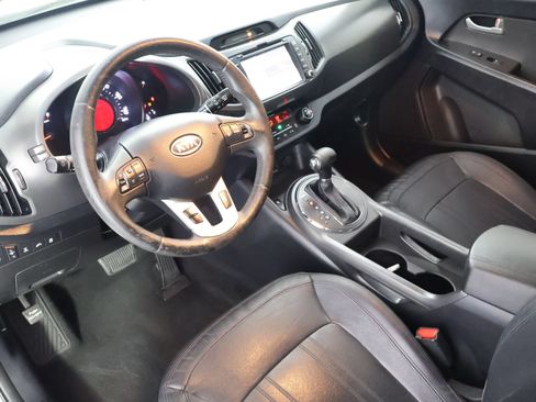 Used 2011 Kia Sportage SX w/ Premium Pkg w/Leather Seats AWD/4WD image 20