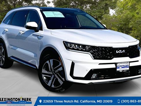 Used 2022 Kia Sorento EX w/ Panoramic Sunroof Package image 1