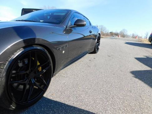 Used 2016 Maserati GranTurismo Sport image 14