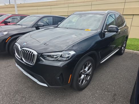 Used 2024 BMW X3 xDrive30i w/ Premium Package AWD/4WD image 5