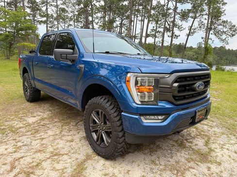 Used 2022 Ford F150 XLT w/ Equipment Group 302A High AWD/4WD image 7