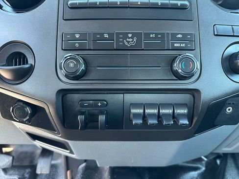 Used 2015 Ford F550 4x4 Crew Cab Super Duty w/ Power Equipment Group image 39