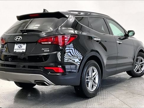 Used 2018 Hyundai Santa Fe Sport AWD/4WD image 2