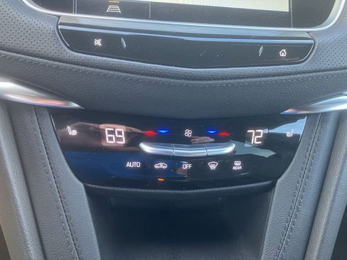 Used 2024 Cadillac XT5 Luxury image 18