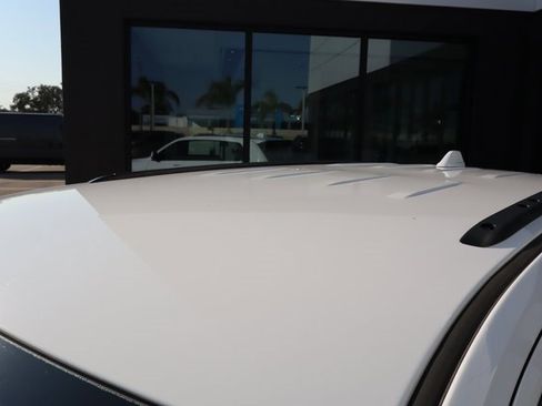 Used 2021 Jeep Grand Cherokee Laredo X image 17