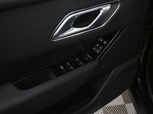 Used 2024 Land Rover Range Rover Velar Dynamic SE image 8