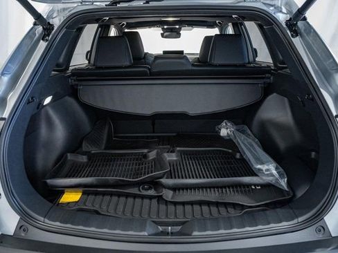 Used 2026 Toyota Corolla Cross XSE image 9