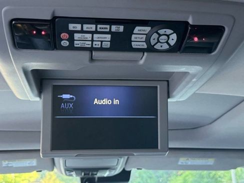 Used 2016 Honda Pilot Elite image 12