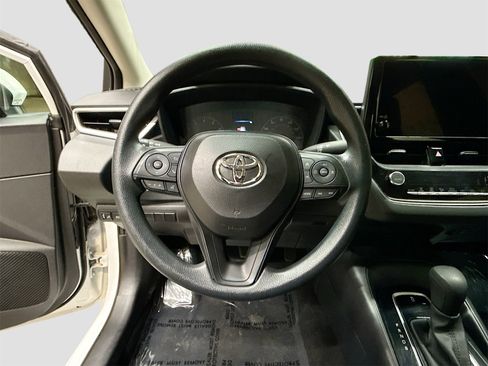 Used 2024 Toyota Corolla LE image 11