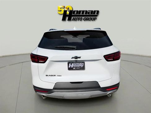 New 2025 Chevrolet Blazer LT w/ LPO, Black Sport Package image 4