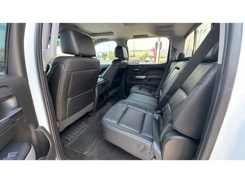 Used 2018 Chevrolet Silverado 1500 LTZ Z71 w/ LTZ Plus Package AWD/4WD image 18