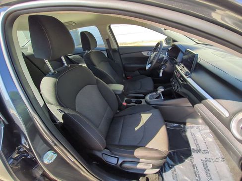 Used 2024 Kia Forte LXS FWD image 33