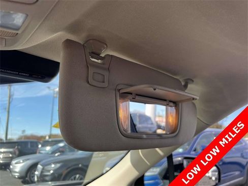 Certified 2021 Lincoln Nautilus Reserve image 36