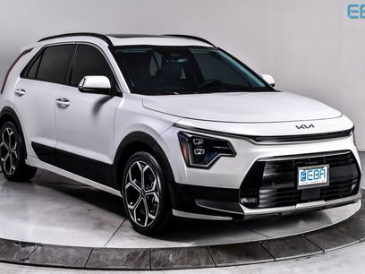 Used 2023 Kia Niro SX Touring