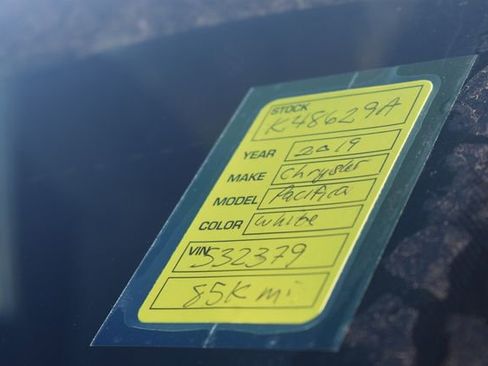 Used 2019 Chrysler Pacifica Touring Plus w/ S Appearance Package image 13