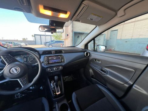 Used 2025 Nissan Versa SV image 35