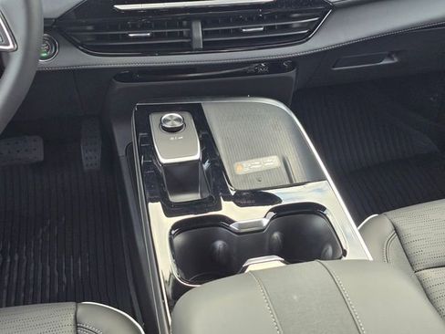 New 2026 Buick Enclave Sport Touring w/ LPO, Floor Liner Package image 16